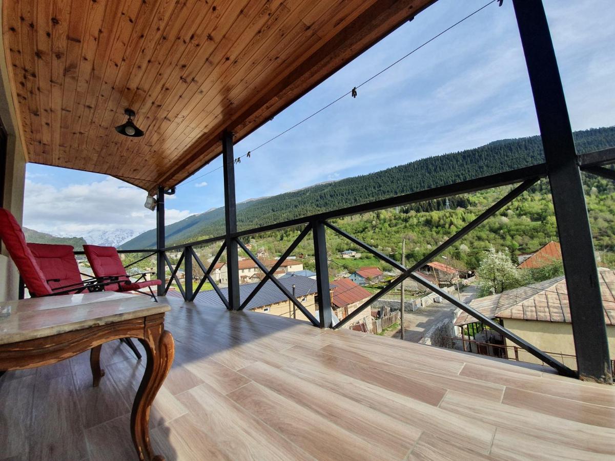 Nino Ratiani'S Guesthouse Mestia Exterior foto